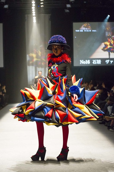 RUNWAYWAVE.jpg