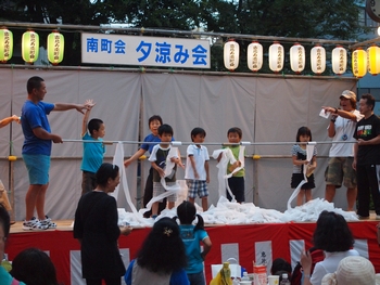 バンタンの学生とスタッフが、恵比寿南二丁目で開催された「夕涼み会」に参加しました！